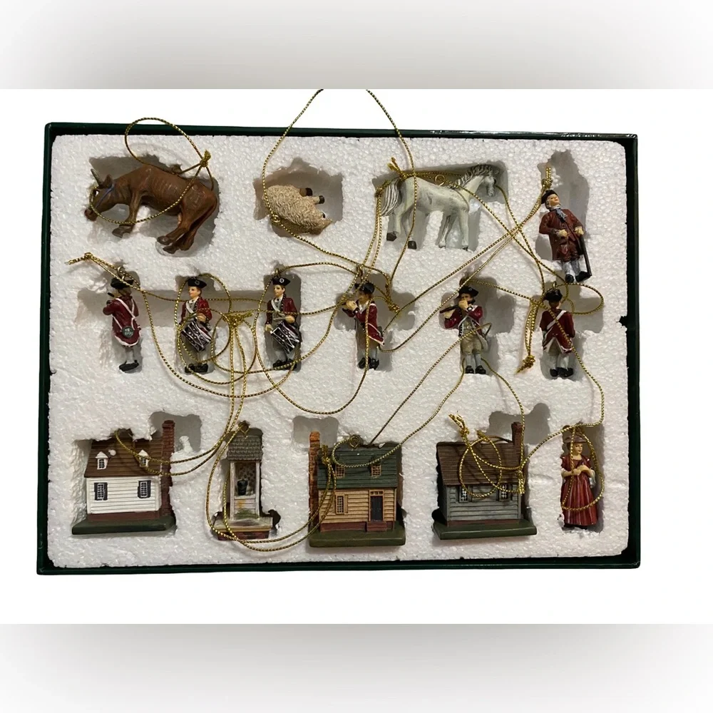 2002‎ Lang & Wise Williamsburg Collectibles 14 Miniature Ornaments 0509013 NOB